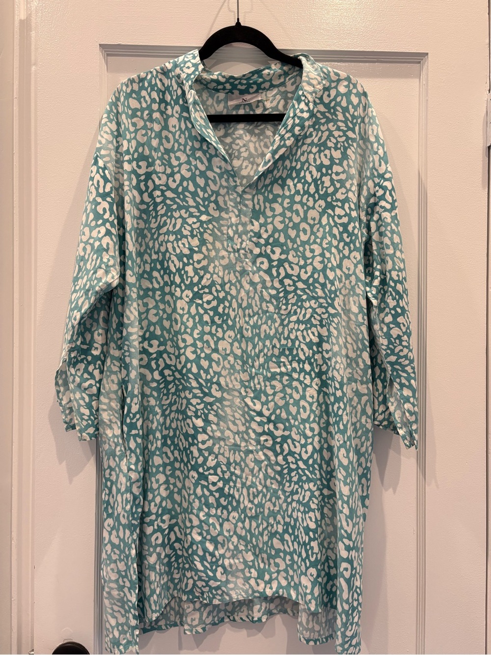 N Natori Leopard Print Caftan Tunic Top Sleepshirt Seafoam Green Large